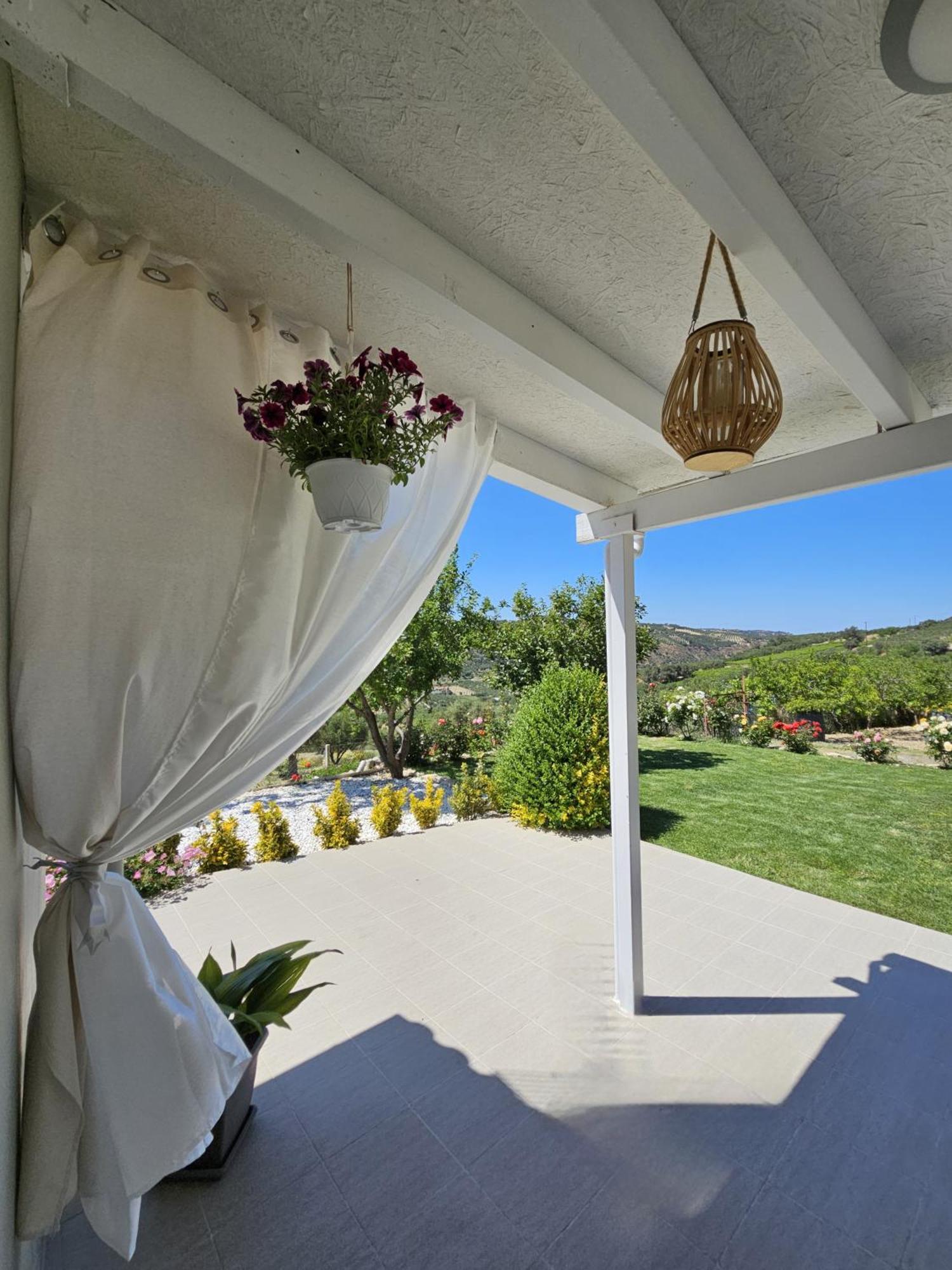 Ornament: Infinite Nature Villa Dhafnes Exterior foto