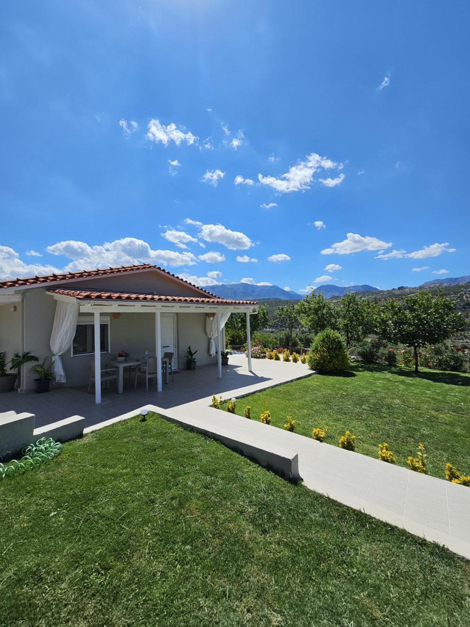 Ornament: Infinite Nature Villa Dhafnes Exterior foto